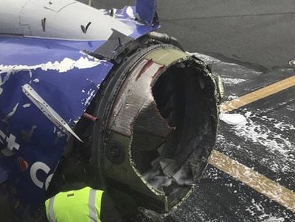 Motor izquierdo del Boeing 737 de la compañía Southwest Airlines accidentado en EEUU.