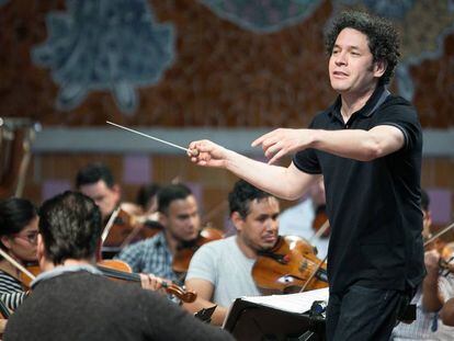 10/03/17 Ensayo del director Gustavo Dudamel con la orquestra sinfonica Simon Bolivar en el Palau de la Musica. Barcelona, 10 de marzo de 2017 [ALBERT GARCIA].