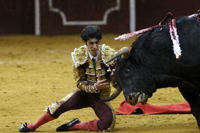 Alejandro Talavante, ante su segundo toro.