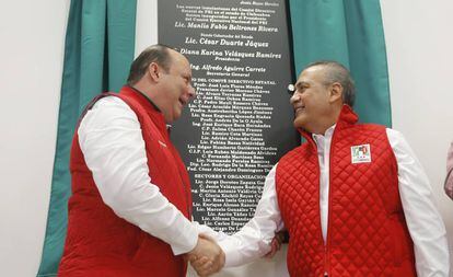 César Duarte, gobernador de Chihuahua, y Manlio Fabio Beltrones, en noviembre de 2015.