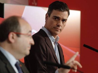 Miquel Iceta y Pedro Sánchez durante la rueda de prensa tras la reunión de la ejecutiva del PSOE.