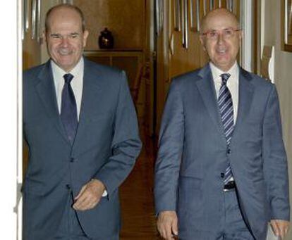 Chaves y Duran Lleida a su llegada a la Comisión bilateral.
