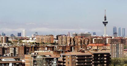 El skyline de Madrid con las cuatro torres y el Pirulí al fondo.