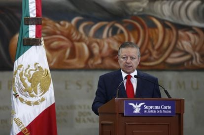 El presidente de la Suprema Corte de Justicia, Arturo Zaldívar, durante una rueda de prensa este miércoles en Ciudad de México.