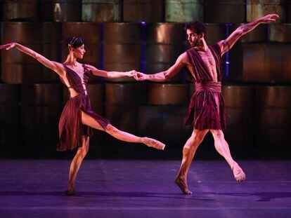 Lucía Lacarra y Josué Ullate, en el ballet 'Antígona'.