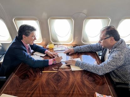 El presidente de Colombia, Gustavo Petro anuncia el Pacto de San José del Guaviare con Claudia López, alcaldesa de Bogotá, en San José del Guaviare, el 9 de febrero de 2023.