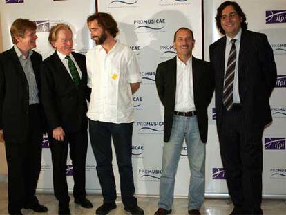 John Kennedy, Jurgen Larsson, Joan Padrón, José María Cámara y Antonio Guisasola.