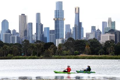 Vista panorámica de unos rascacielos en Melbourne.