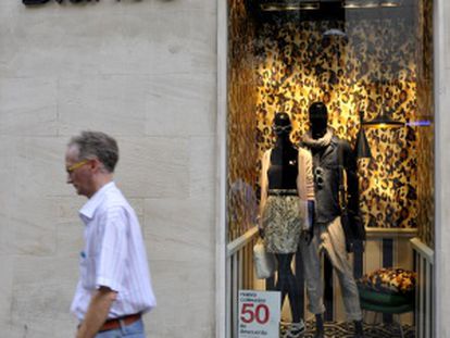 Escaparate de la tienda de ropa de Blanco en Madrid