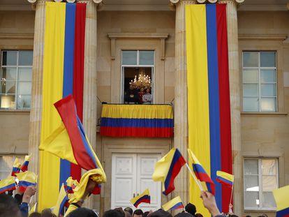 Gustavo Petro ofrece un discurso desde uno de los balcones de la Casa de Nariño, el pasado 14 de febrero.