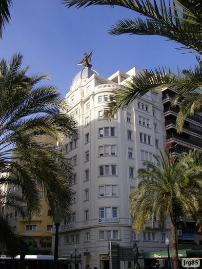 Edificio de la Unión y el Fénix en Alicante.