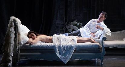 Un momento de 'La Traviata', con Ermonela Jaho y Francesco Demuro.