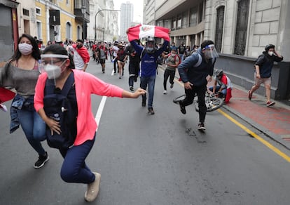 Protestas en el centro de Lima, este martes.