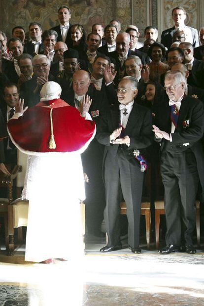 El Papa, ayer ante los representantes del cuerpo diplomático acreditado ante la Santa Sede.
