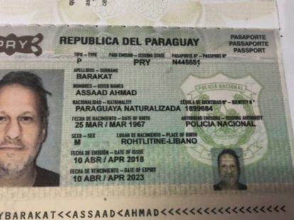 El pasaporte falsificado de Barakat.