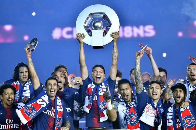 Los jugadores del PSG celebran el título logrado el año pasado.