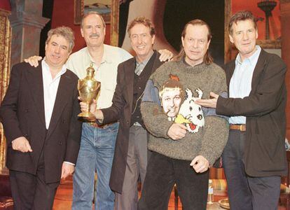 En 1998 los miembros del grupo Monty Python,Terry Jones, John Cleese, Eric Idle, Terry Gilliam, y Michael Palin recibieron el premio 'Star', del instituto de cine estadounidense, en el Festival de la Comedia, en Aspen.