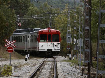 Tren el&eacute;ctrico que hace el recorrido Cercedilla-Cotos.