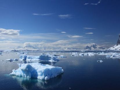 El calentamiento global est&aacute; alterando el equilibrio clim&aacute;tico de la Ant&aacute;rtida provocando mayores nevadas pero acelerando el deshielo.