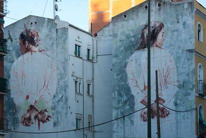 Mural del artista Borondo en el barrio de Tetu&aacute;n. 