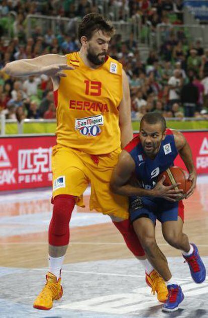 Marc Gasol y Parker, en el Eurobasket 2013.