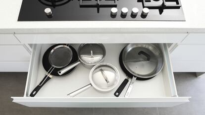 Menaje cocina metal con 9 accesorios