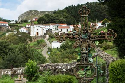 Panorámica de San Andrés de Teixido, desde el cementerio de la localidad gallega.