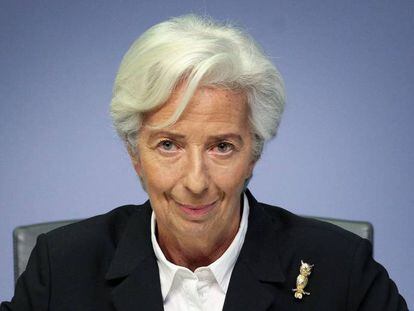 Lagarde advierte de que el BCE no va con el "piloto automático"