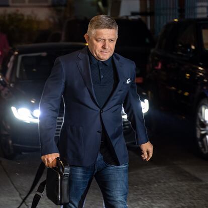 Robert Fico, a su llegada a la sede de su partido para seguir la noche electoral.