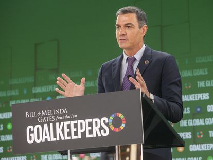 Pedro Sánchez pronuncia el discurso inaugural del evento Goalkeepers en Nueva York, organizado por la Fundación Bill y Melinda Gates anualmente para promocionar el avance hacia los Objetivos de Desarrollo Sostenible.