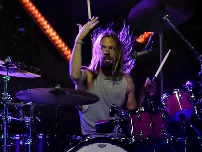 El baterista Taylor Hawkins, durante su actuación en el Lollapalooza de 2022.
