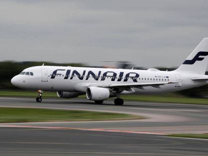 Un Airbus de Finnair despega del aeropuerto de Mánchester (Reino Unido).