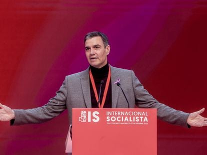 El presidente del Gobierno, Pedro Sánchez, interviene en la inauguración del XXVI Congreso de la Internacional Socialista (IS), en la Feria de Madrid, IFEMA, este viernes.