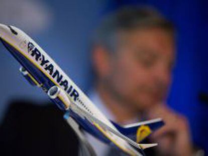 Un avión de Ryanair se avería al aterrizar en Lanzarote