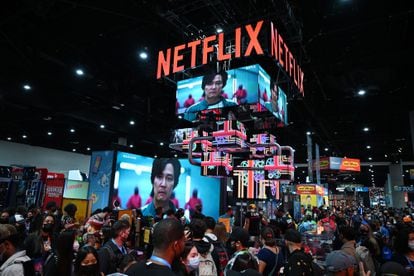 Netflix promociona su éxito 'El juego del calamar' en la Comic Con de San Diego.
