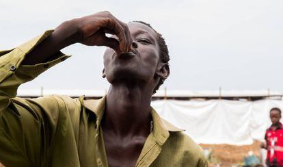 Campaña de vacunación contra el cólera entre población desplazada en Sudán del Sur.