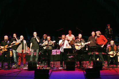 Al Tall, acompa&ntilde;ados en su despedida en el Auditori.