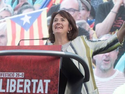 La presidenta de la ANC, Elisenda Paluzie, durante una manifestación en contra las condenas del 'procés', el pasado sábado, en Barcelona. En vídeo, declaraciones de Paluzie a TV3.