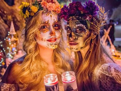 Calaveritas de azúcar en el Día de Muertos (México)