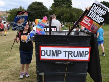 Protestas contra Trump durante su visita en Escocia el 14 de julio de 2018. 