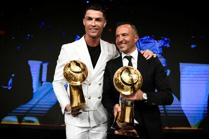 Cristiano Ronaldo y Jorge Mendes, en Dubái, el pasado mes de diciembre.