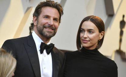 El actor y cineasta Bradley Cooper y la modelo Irina Shayk durante la gala de los Oscar en febrero de este año.