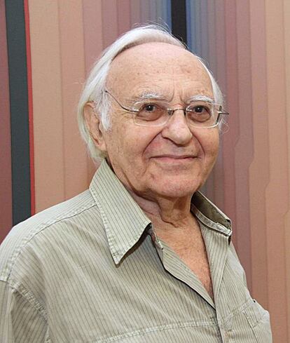 Abraham Palatnik es un artista e inventor brasileño cuyas innovaciones incluyen el arte cinemático.
