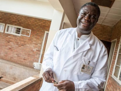 El ginecólogo congoleño Nobel de la Paz 2018, Denis Mukwege, en el hospital de Panzi en 2009. 