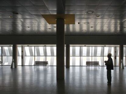 Interior del aeropuerto de Castell&oacute;n, que gasta 7.700 euros al mes en electricidad.