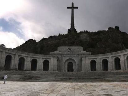 La cronología y las claves del largo y complicado proceso emprendido por el Gobierno para sacar los restos del Valle de los Caídos y trasladarlos a El Pardo tras recibir el aval del Supremo