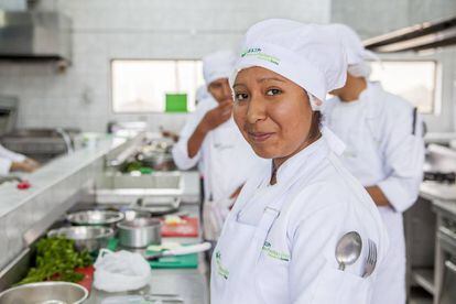 Elza Casimero, de 19 años, estudia la carrera de chef en el Instituto Pachacútec.