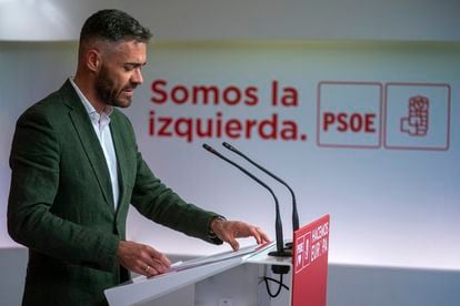 Spokesman of the PSOE's national executive Felipe Sicilia appears at a press conference following the party's national executive committee meeting at the Ferraz headquarters in Madrid on Monday.