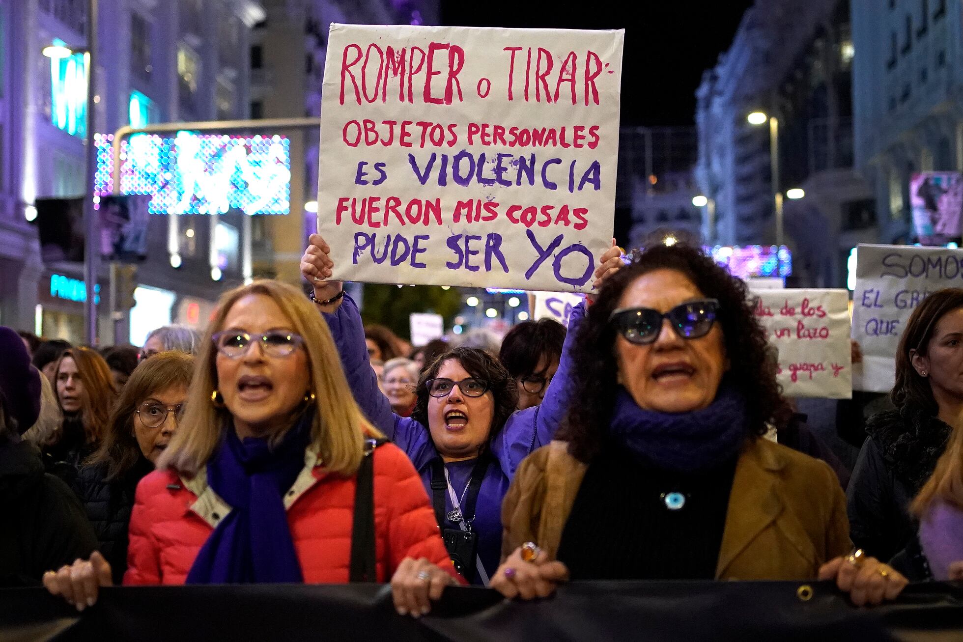 Las Manifestaciones Del 25n Por El Día Contra La Violencia Machista En España En Imágenes 9810