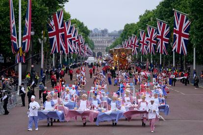 Un momento del desfile, el llamado, 'Platinum Jubilee Pageant', a las afueras del palacio de Buckingham, el 5 de junio de 2022.